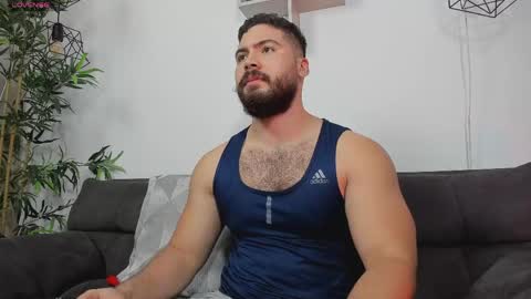 Instagram jeanpaulfit  online show from May 14, 12:41 am