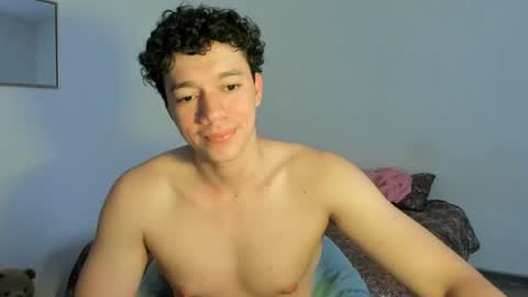 Sebas online show from August 3, 7:20 pm