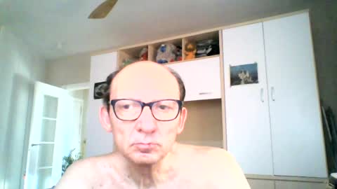 serrano49 online show from August 6, 6:19 am