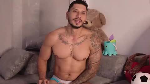 HEY IM SETH online show from July 9, 11:47 am