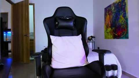 sexy blackman online show from May 14, 2:15 pm