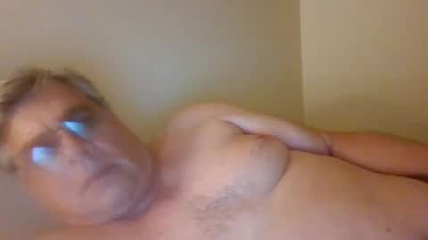 chris online show from July 8, 2:26 am