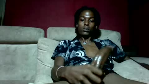 shades_x254 online show from July 23, 3:48 am