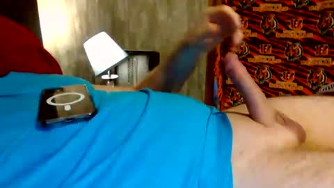 shaun_hatcher31 online show from May 11, 10:17 am