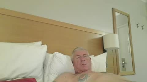 she52 online show from July 1, 12:12 am