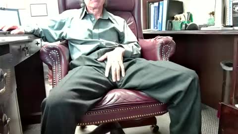 nikolas send dm for an appointment online show from June 22, 4:11 pm