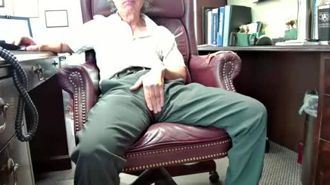 nikolas send dm for an appointment online show from June 24, 4:32 pm
