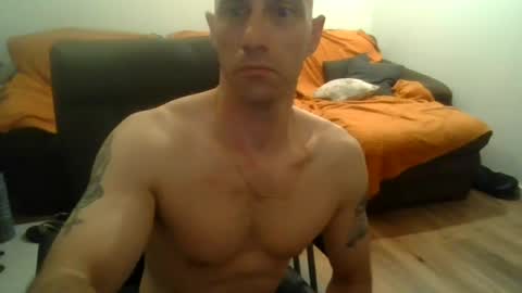 showherenow online show from June 26, 5:54 am