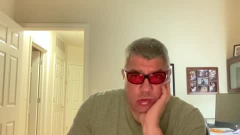 Chicago Guy online show from July 11, 4:47 am