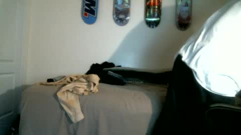 shyboyhugecum2020 online show from July 1, 3:40 am