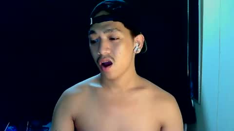 silkspider_210802 online show from July 14, 4:27 am
