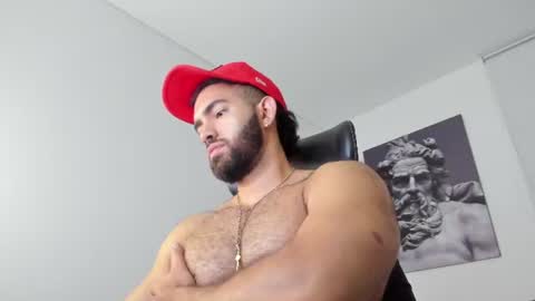 simon_leon01 online show from June 18, 12:01 am
