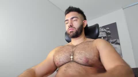 simon_leon01 online show from May 13, 11:13 pm