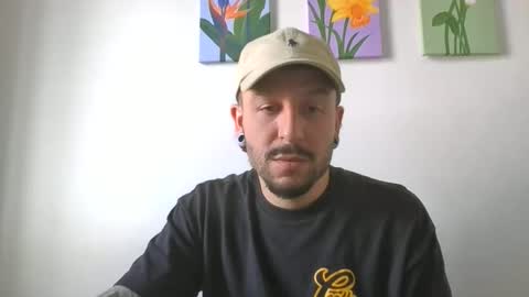 simonm777 online show from May 13, 7:00 pm