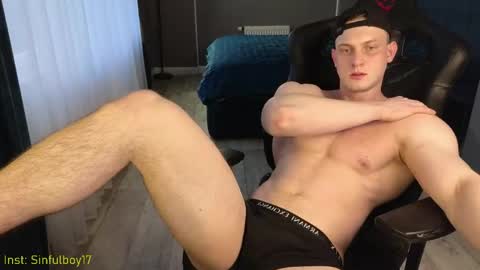 Richard online show from May 16, 3:32 pm