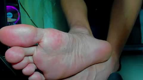 only foot                         worshipers here online show from June 17, 8:27 am