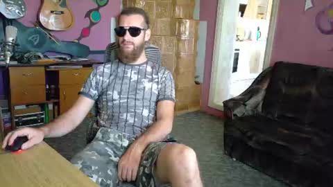 I am The Fourth and only Sir. Pelo online show from July 28, 12:59 pm