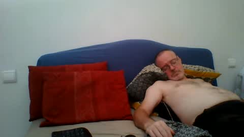 sirdon83 online show from July 12, 3:47 pm