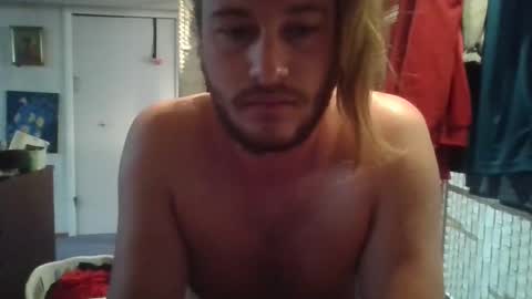 sissyboy031 online show from May 7, 9:37 pm