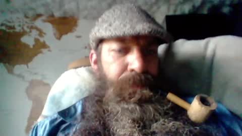sitonmybeardxxx online show from May 21, 10:36 pm