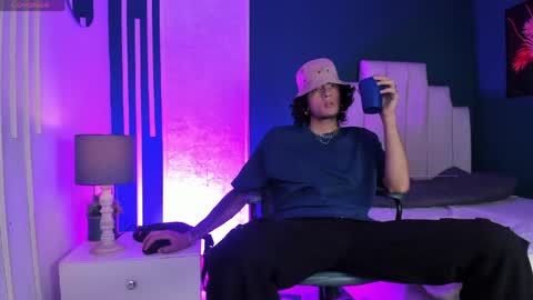 Mac online show from May 1, 1:36 pm