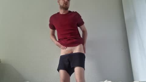 skinnyb24 online show from May 13, 1:30 pm