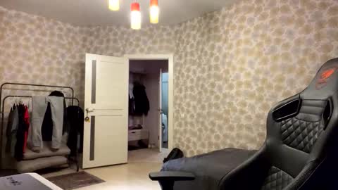 skinnyfitboy online show from May 18, 4:22 pm