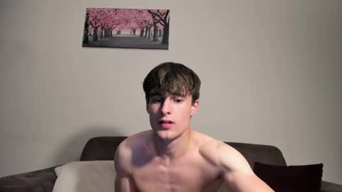 skinnyguywithbigd online show from May 3, 11:50 pm
