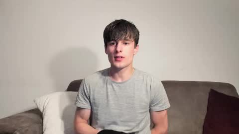 skinnyguywithbigd online show from May 12, 11:24 pm