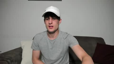 skinnyguywithbigd online show from May 22, 11:10 pm