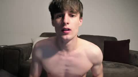 skinnyguywithbigd online show from April 21, 1:42 am
