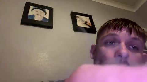 skuzzy25 online show from May 23, 9:42 pm