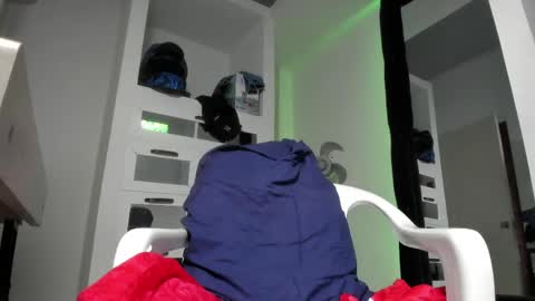 sky_wild online show from May 11, 9:56 pm