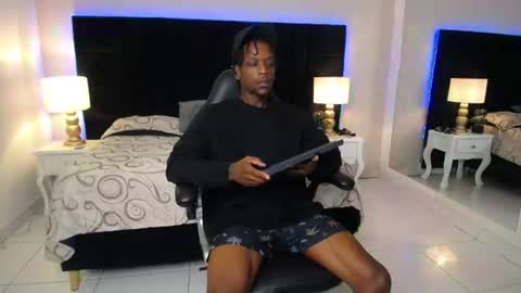 SKYLERBIGXXX online show from June 13, 4:21 am