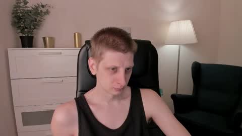 Andy online show from April 24, 8:22 pm