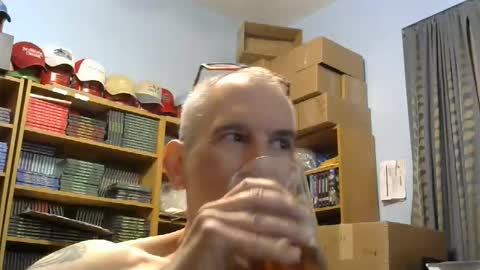 sluttyslave81 online show from May 13, 6:43 am