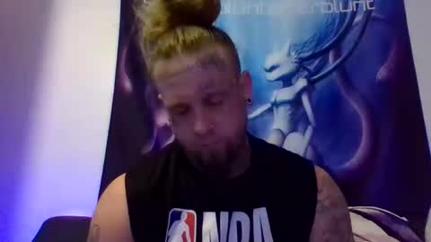 smoke online show from April 29, 10:42 am