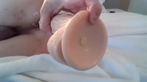 smoothholeee online show from May 16, 5:55 pm