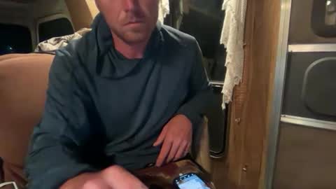 snowtrooper888 online show from May 13, 4:42 am