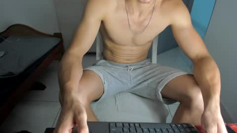 sola_enzo online show from June 5, 6:52 am