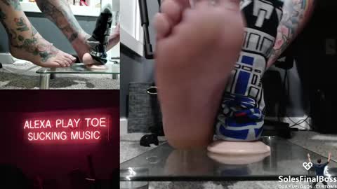SolesFinalBoss online show from May 7, 2:28 pm