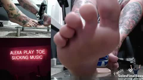SolesFinalBoss online show from May 8, 3:34 pm