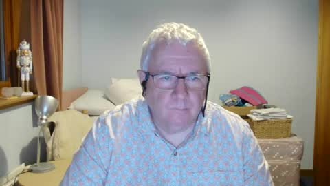 springtine online show from July 12, 11:51 pm