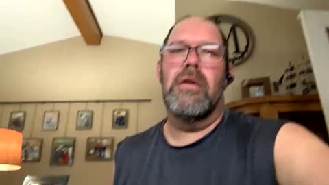 squirreldiamond online show from May 16, 2:04 pm