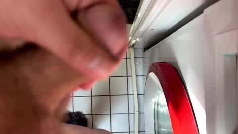 squirtlover68218 online show from May 9, 8:37 am