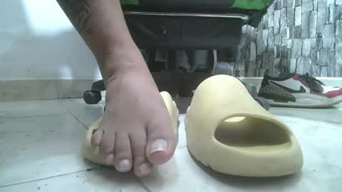 sr master cum its my old account online show from August 9, 3:23 am