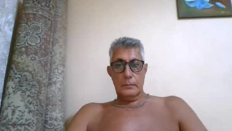 star0806666a online show from August 6, 11:27 am