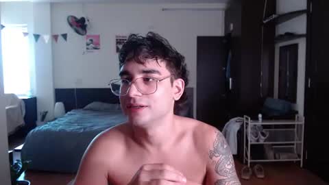 Alex   online show from June 14, 3:08 am
