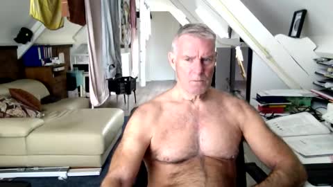 stevetwo online show from May 18, 11:27 am