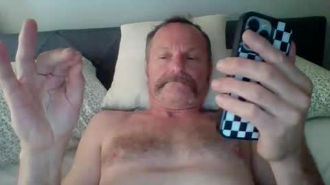 steviehard8 online show from July 8, 11:09 pm